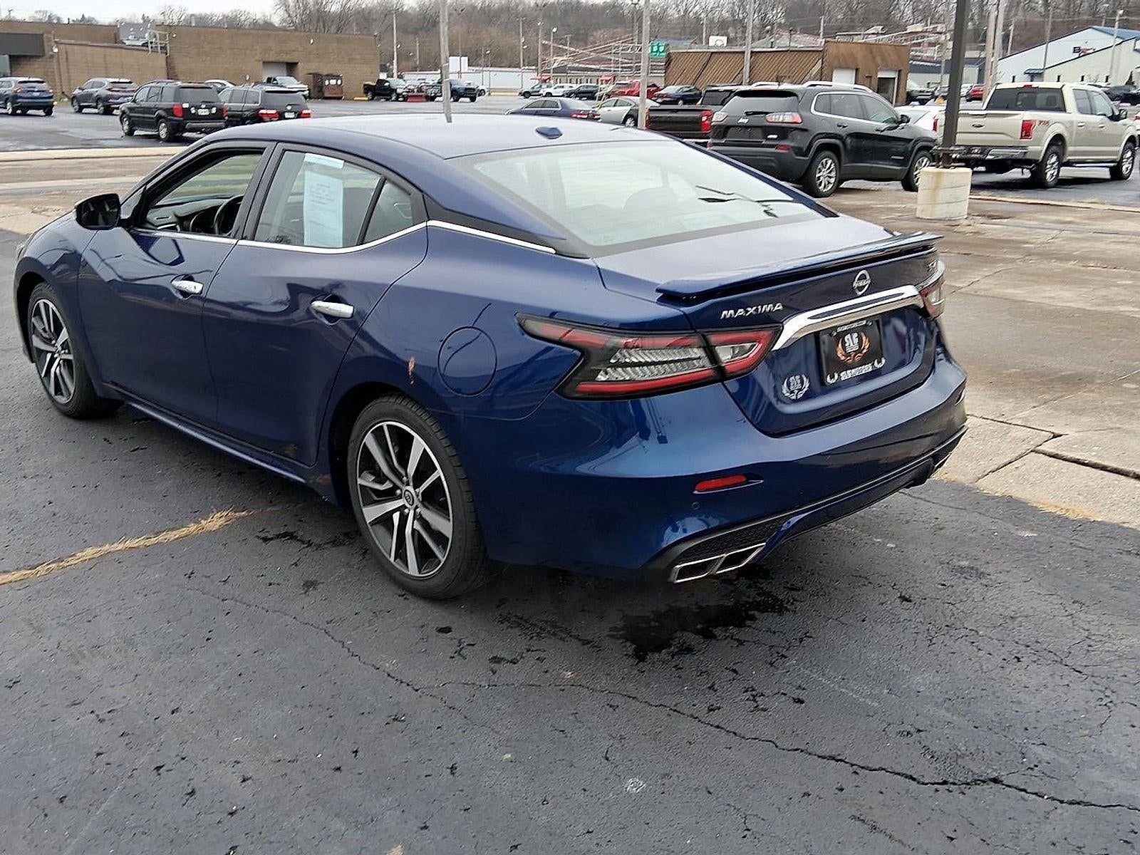 2023 Nissan Maxima SV