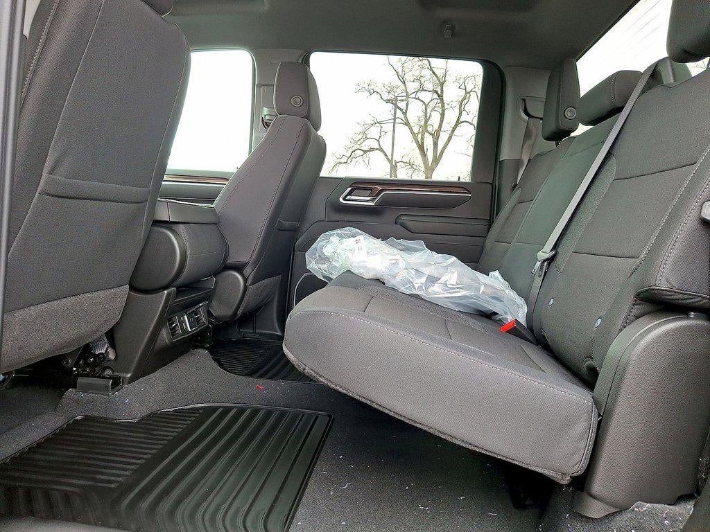 2026 Chevrolet Silverado 3500 HD LT - Photo 13