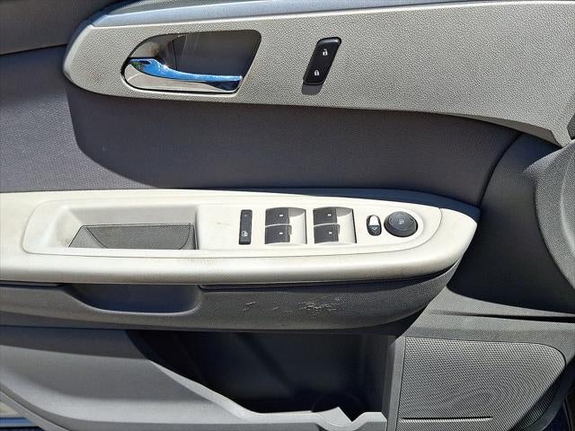2011 Chevrolet Traverse LS