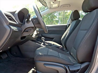 2022 Hyundai Accent SE