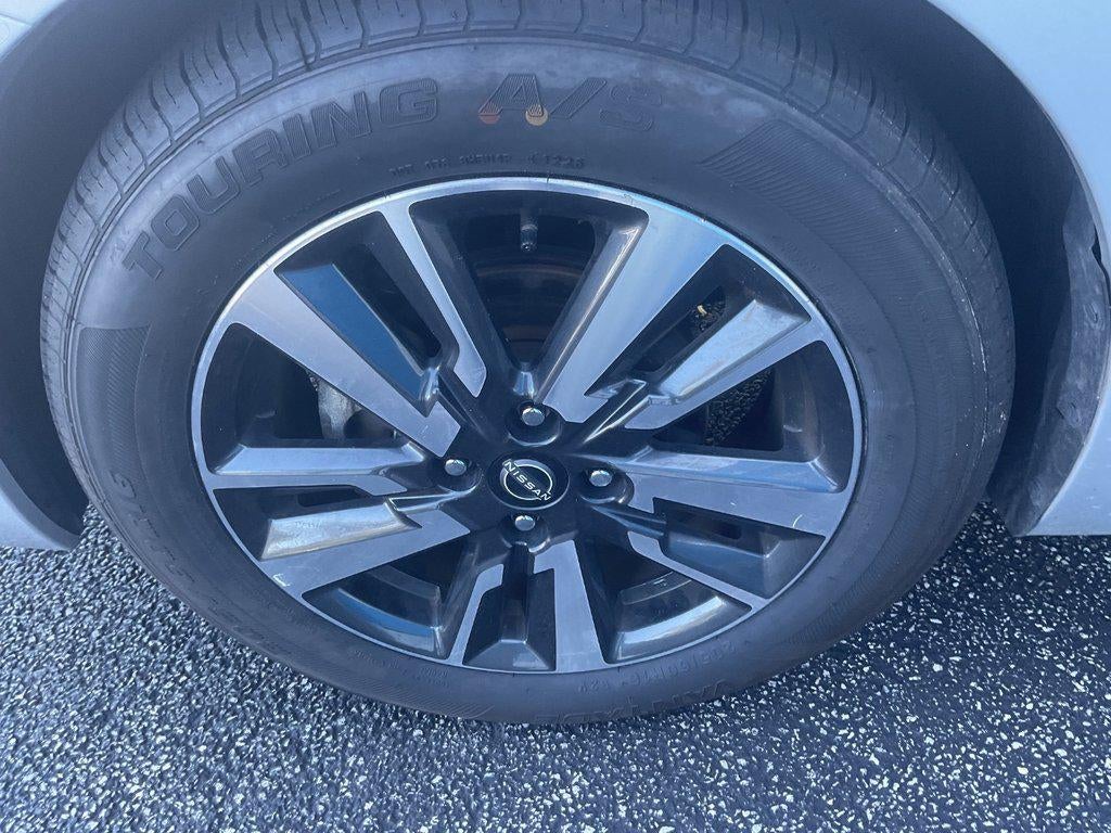 2024 Nissan Versa SV