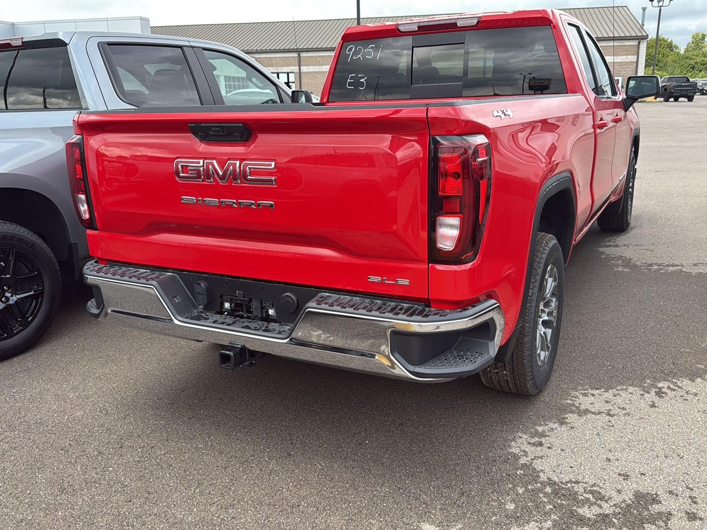 2026 GMC Sierra 1500 SLE