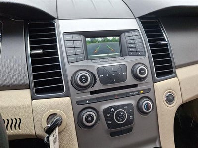 2017 Ford Taurus SE