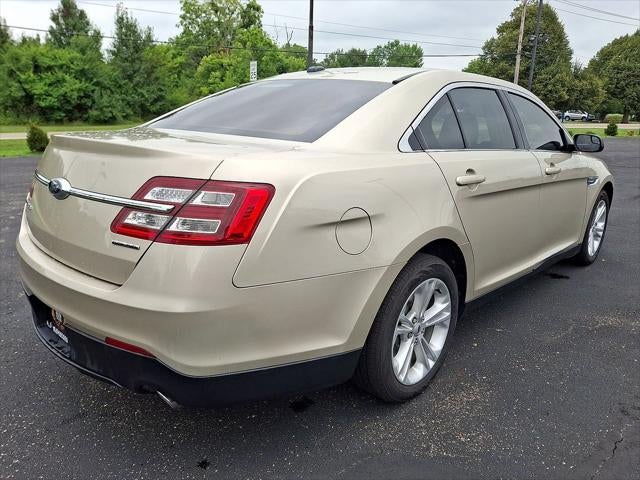 2017 Ford Taurus SE
