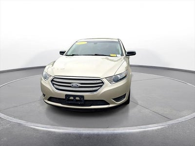2017 Ford Taurus SE