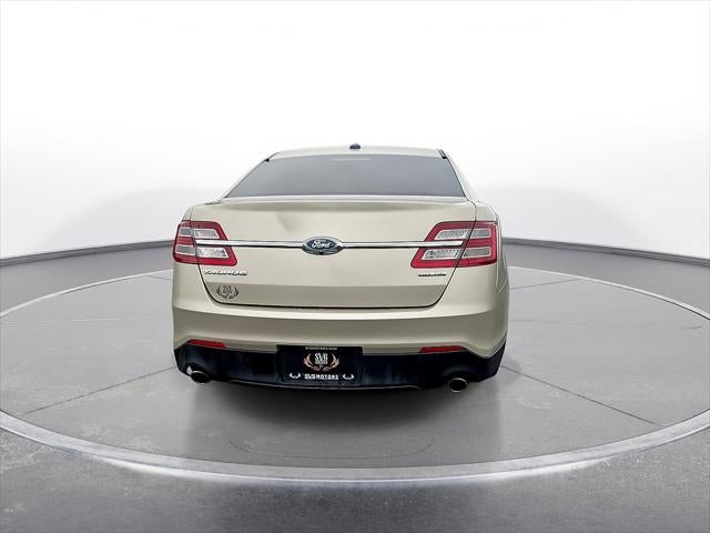 2017 Ford Taurus SE