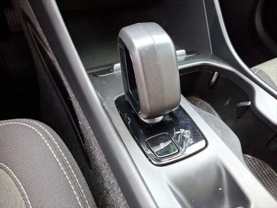 2023 Volvo XC40 Core