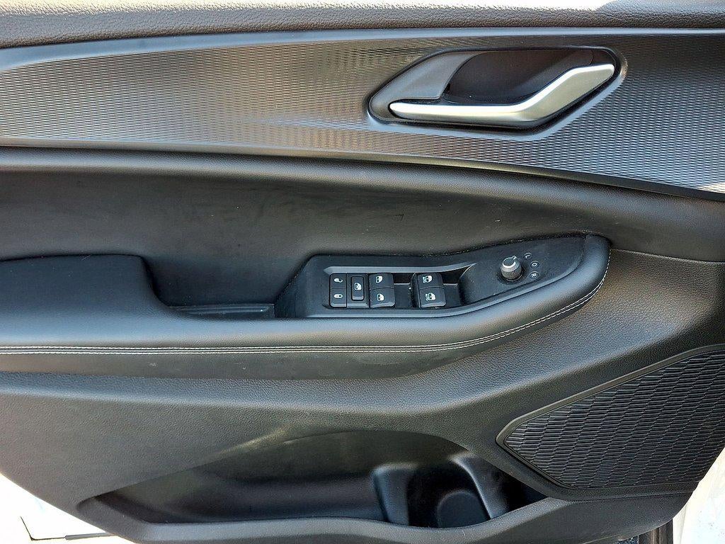 2023 Jeep Grand Cherokee L Laredo 4x4