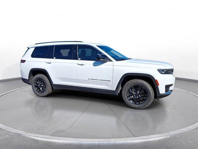 2023 Jeep Grand Cherokee L Laredo 4x4