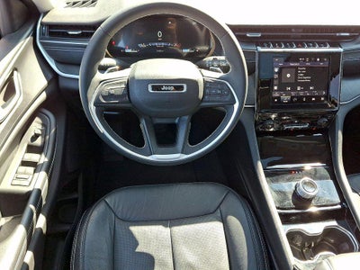 2023 Jeep Grand Cherokee L Laredo 4x4