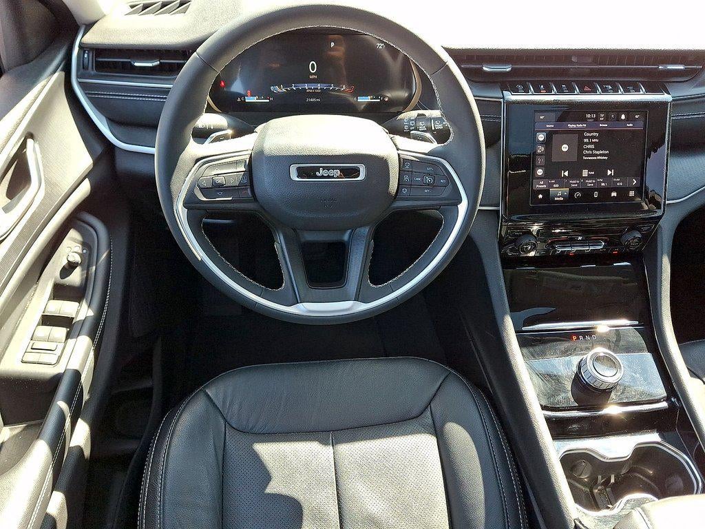 2023 Jeep Grand Cherokee L Laredo 4x4