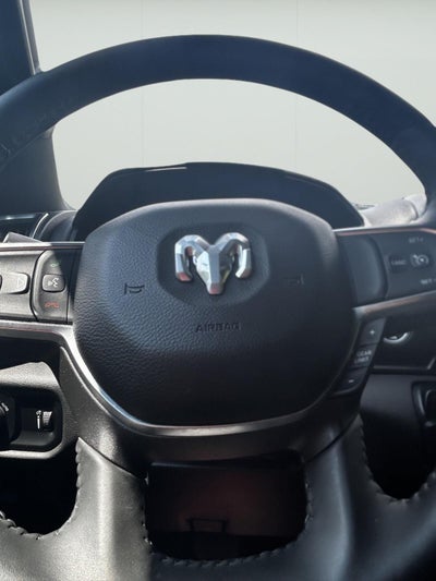 2024 RAM 1500 Laramie Crew Cab 4x2 5'7' Box