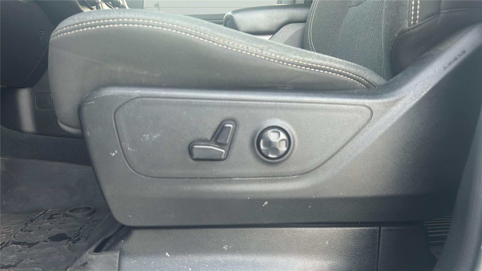 2019 RAM 1500 Big Horn/Lone Star Crew Cab 4x4 5'7' Box