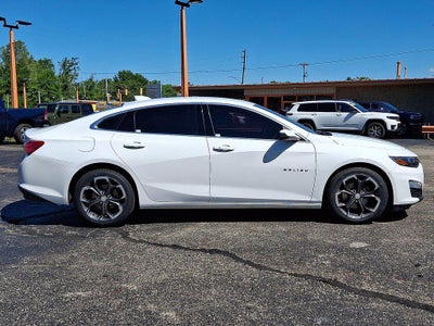 2022 Chevrolet Malibu FWD LT