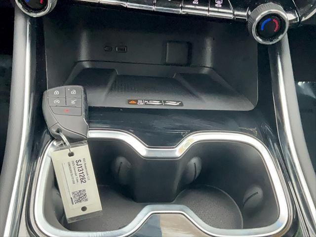 2025 Chevrolet Traverse FWD LT