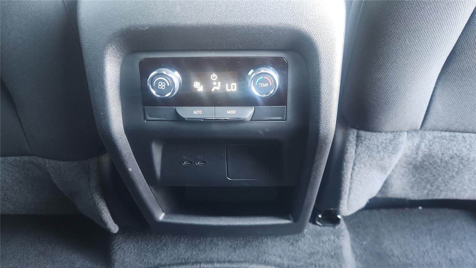 2025 Chevrolet Traverse FWD LT