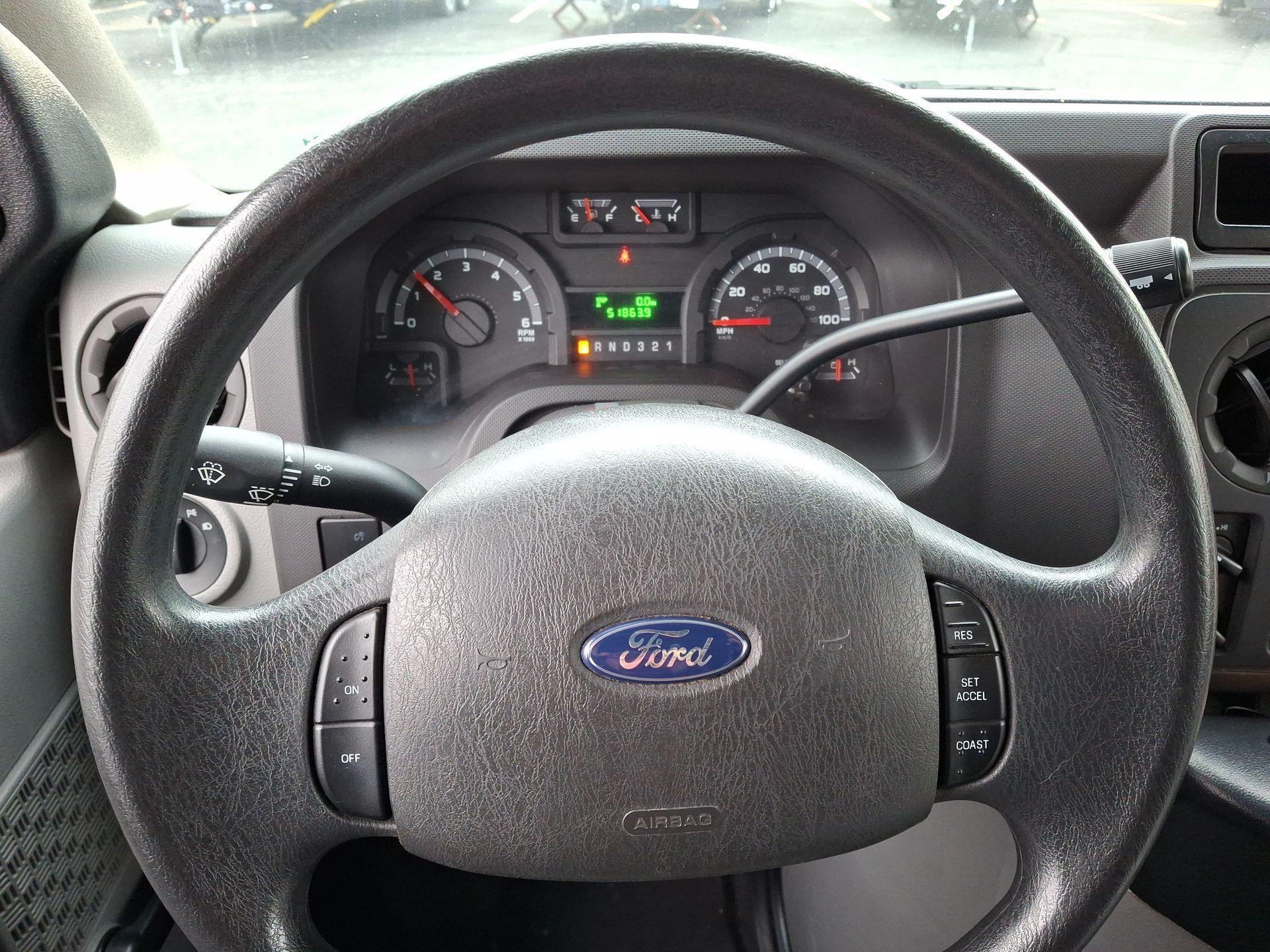 2011 Ford E-350 Cutaway Base