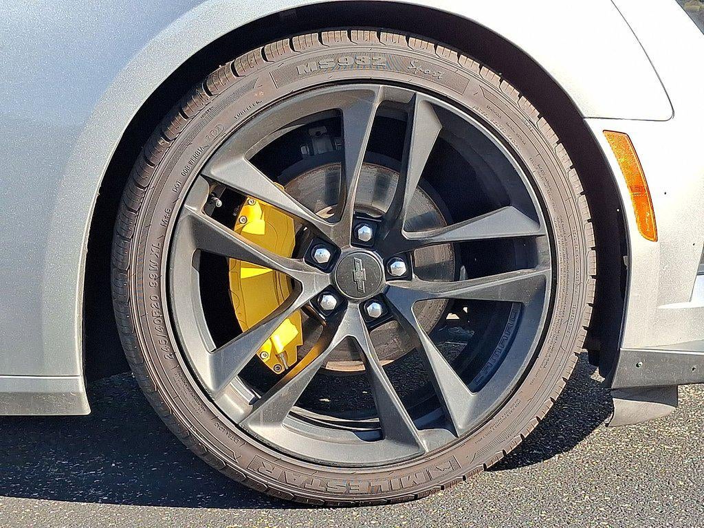 2023 Chevrolet Camaro RWD Coupe 2LT