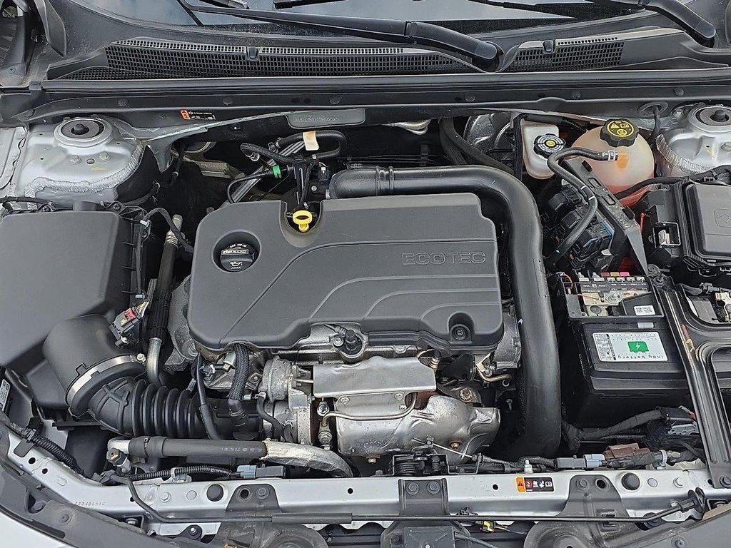 2022 Chevrolet Malibu FWD LT