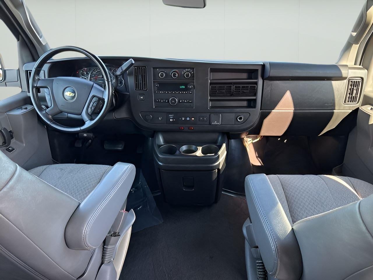 2021 Chevrolet Express Passenger LT