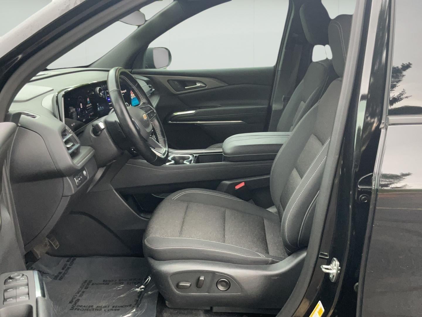 2025 Chevrolet Traverse FWD LT