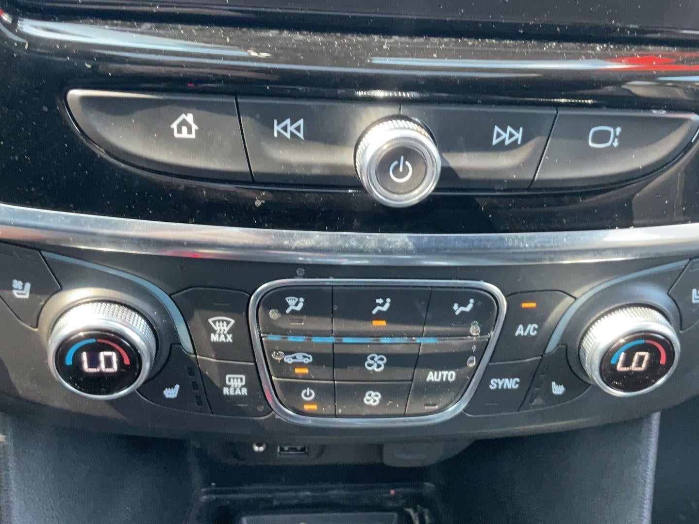 2021 Chevrolet Traverse Premier