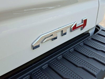 2025 GMC Sierra 2500Hd '4WD Crew Cab 159'' AT4'