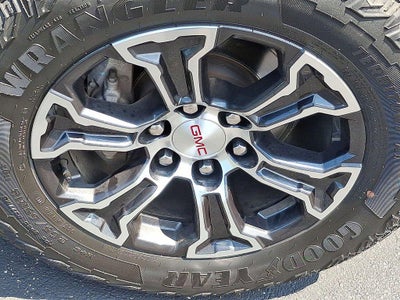 2023 GMC Canyon 4WD Crew Cab AT4