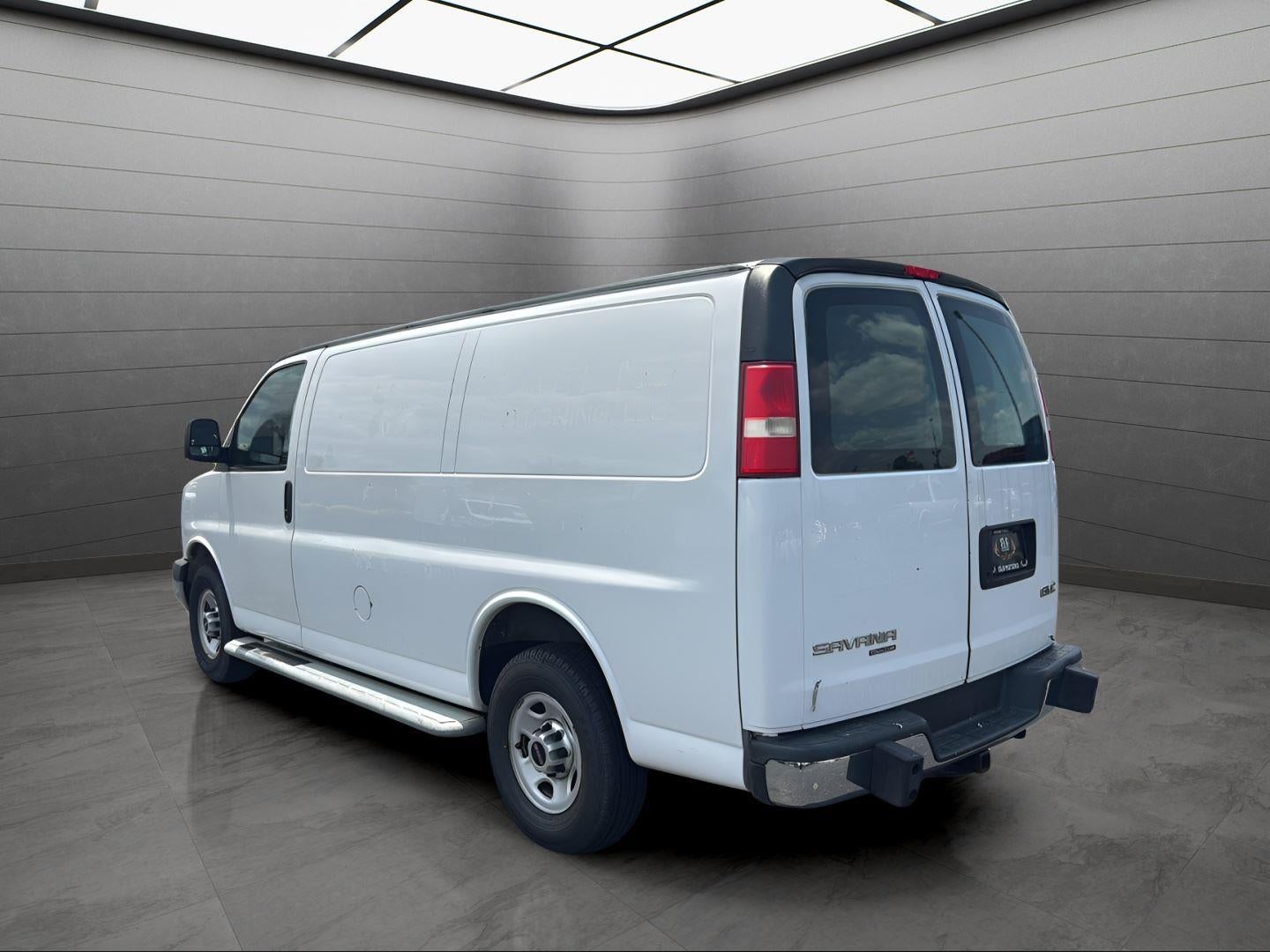 2015 GMC Savana Cargo Van RWD 2500 135