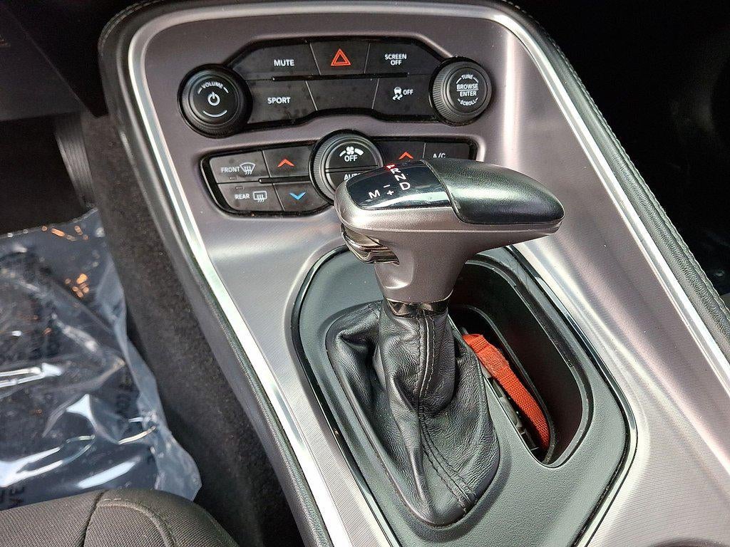 2019 Dodge Challenger SXT RWD