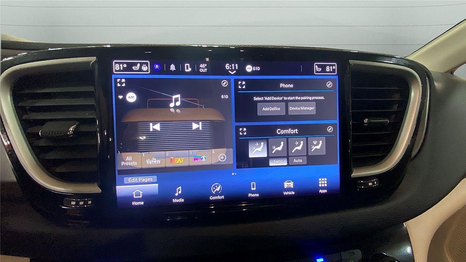 2024 Chrysler Pacifica Touring L