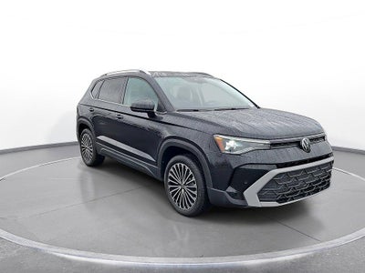 2025 Volkswagen Taos SE FWD