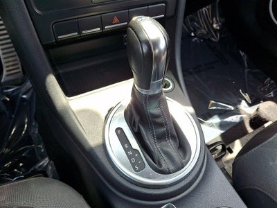 2012 Volkswagen Beetle 2dr Cpe DSG 2.0T Turbo PZEV