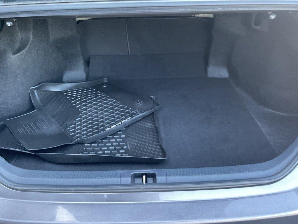 2024 Toyota Camry SE Auto (Natl)