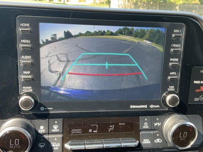2022 Toyota Highlander Hybrid LE AWD (Natl)