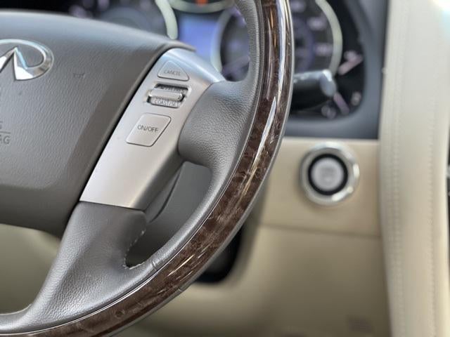 2017 INFINITI QX80 RWD