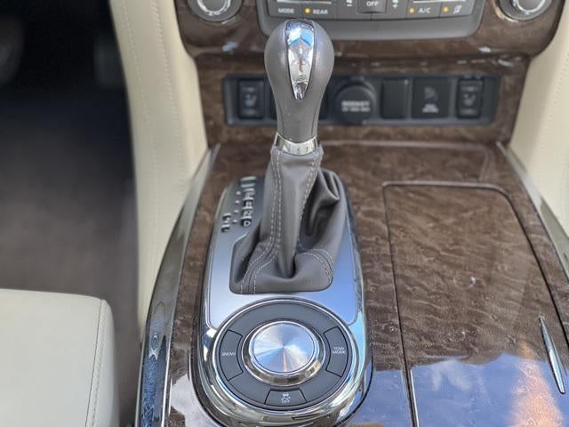 2017 INFINITI QX80 RWD