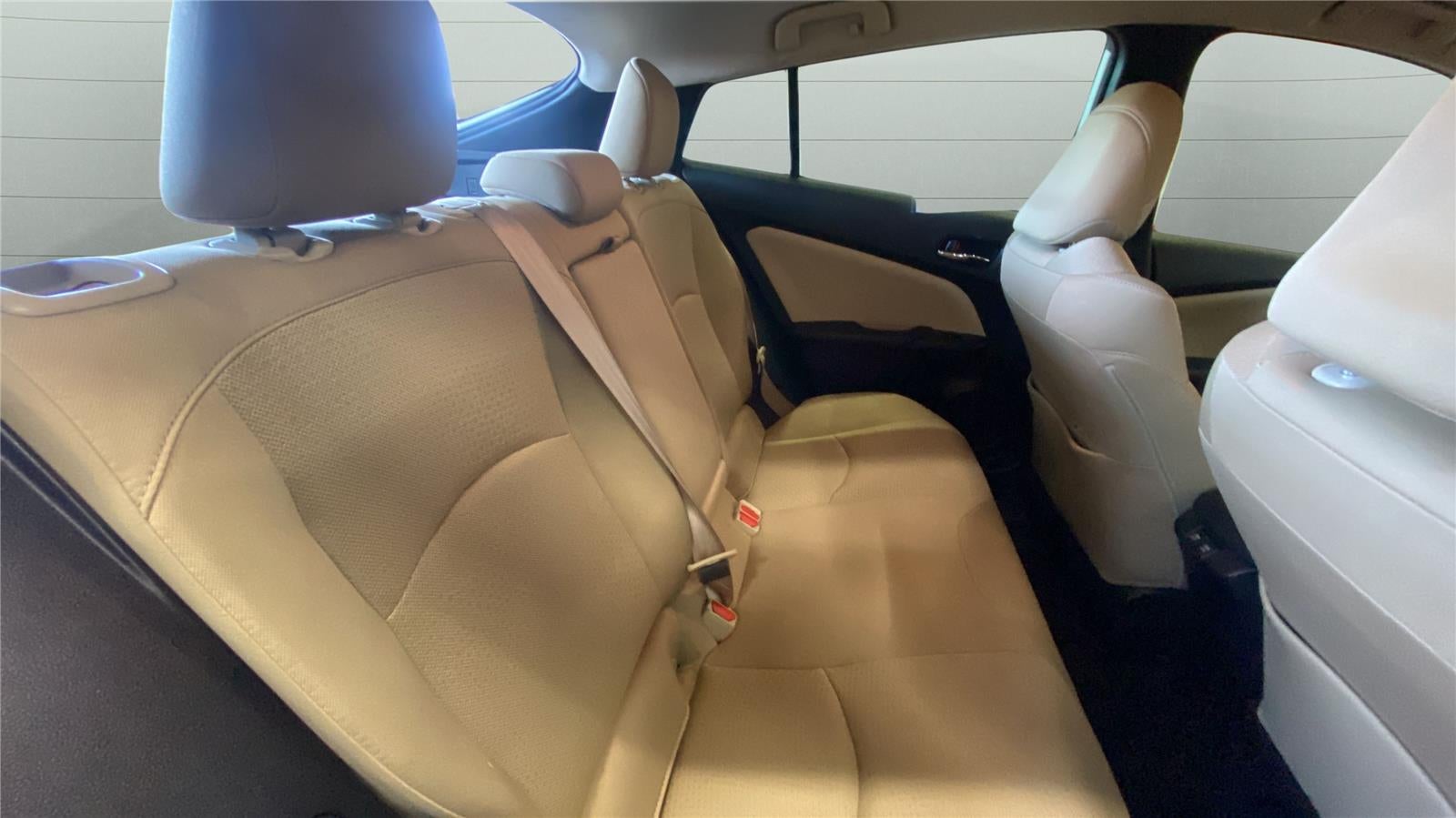 2022 Toyota Prius LE