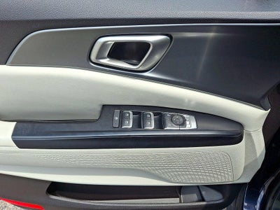 2024 Kia Carnival LX FWD w/Seat Pkg