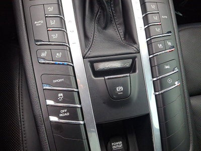 2019 Porsche Macan AWD