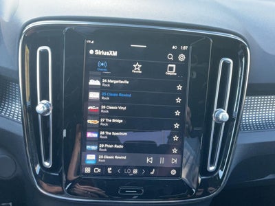 2021 Volvo XC40 Recharge P8 eAWD Pure Electric