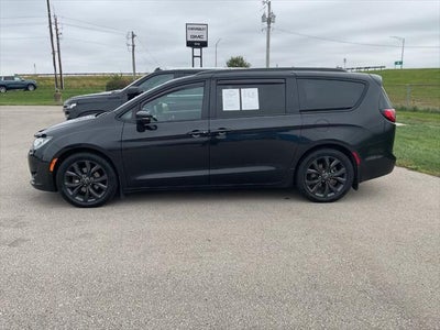 2020 Chrysler Pacifica Limited 35th Anniversary