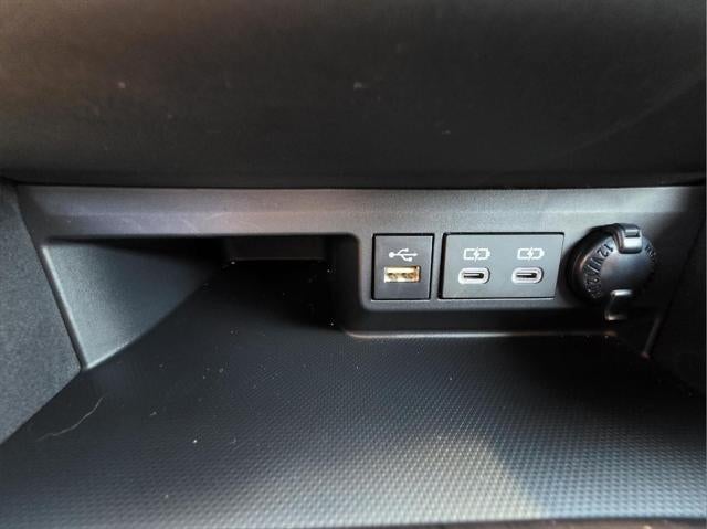 2025 Toyota Highlander Hybrid Platinum