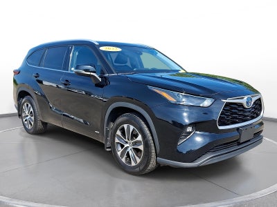 2022 Toyota Highlander Hybrid XLE