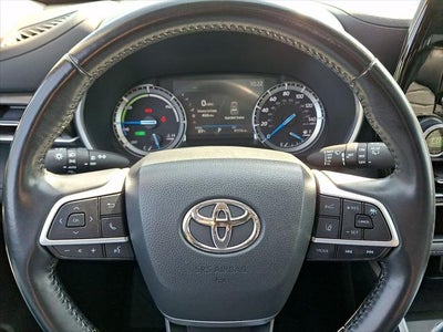 2022 Toyota Highlander Hybrid XLE