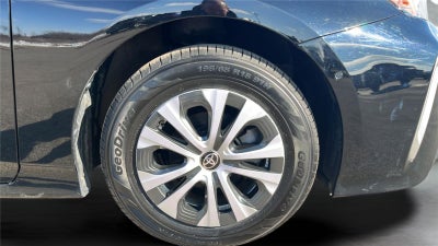 2019 Toyota Prius XLE AWD-e