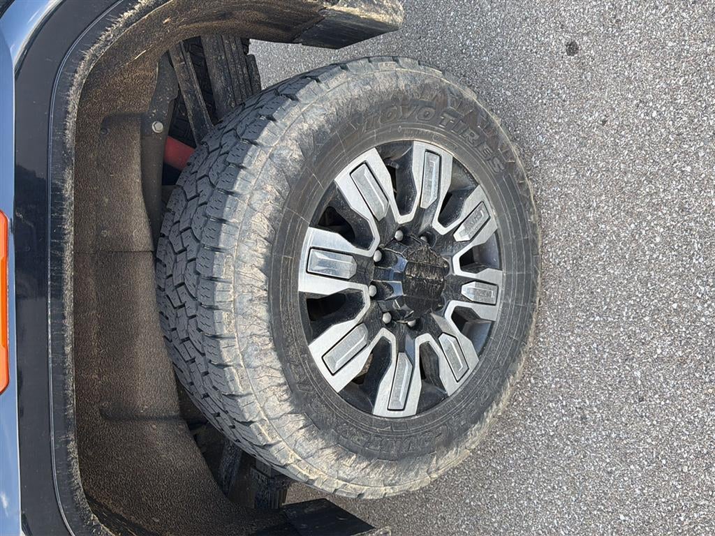 2024 GMC Sierra 2500HD Denali