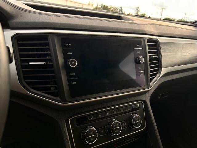 2021 Volkswagen Atlas Cross Sport 2.0T SE w/Technology
