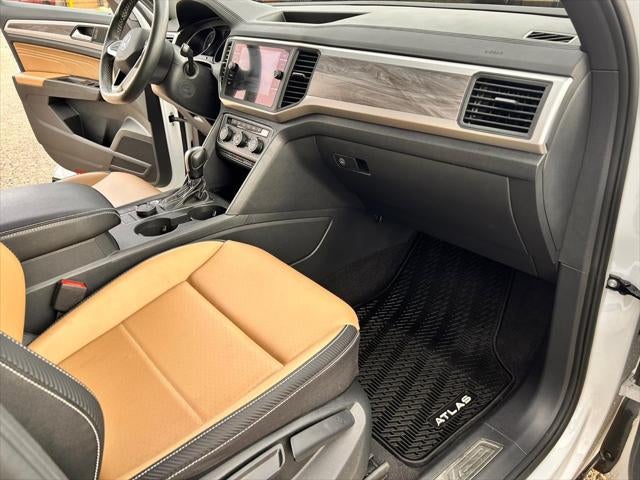 2021 Volkswagen Atlas Cross Sport 2.0T SE w/Technology