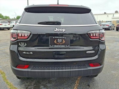 2023 Jeep Compass Latitude Lux